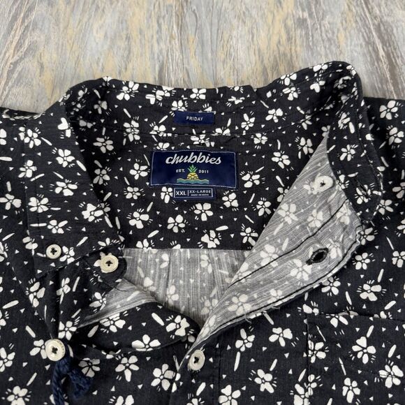 Chubbies Friday Shirt - Picture 2 of 3